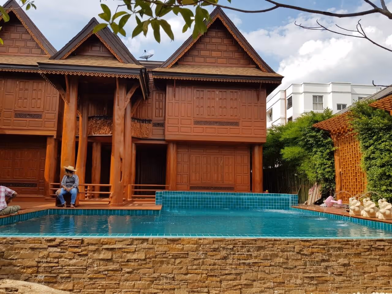 Tcp pool รับสร้างสระว่ายน้ำคอนกรีต