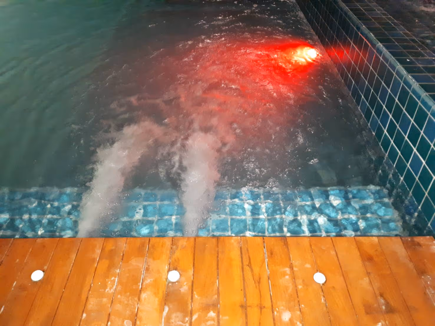 Tcp pool รับสร้างสระว่ายน้ำคอนกรีต