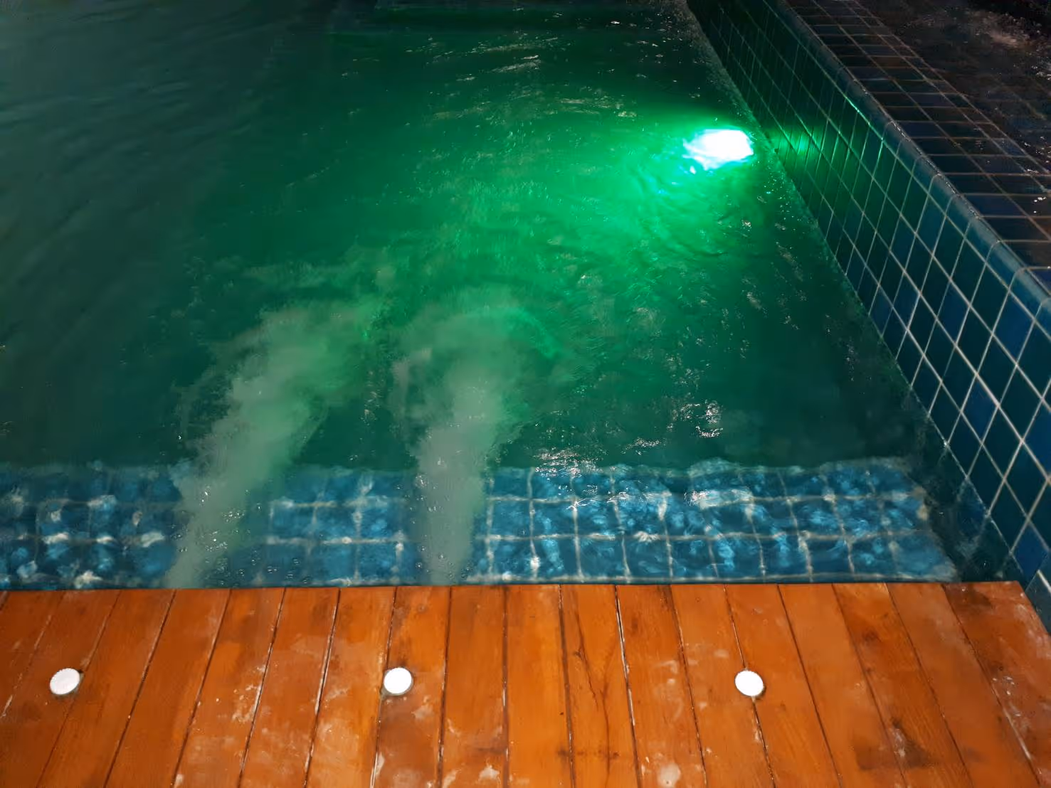 Tcp pool รับสร้างสระว่ายน้ำคอนกรีต