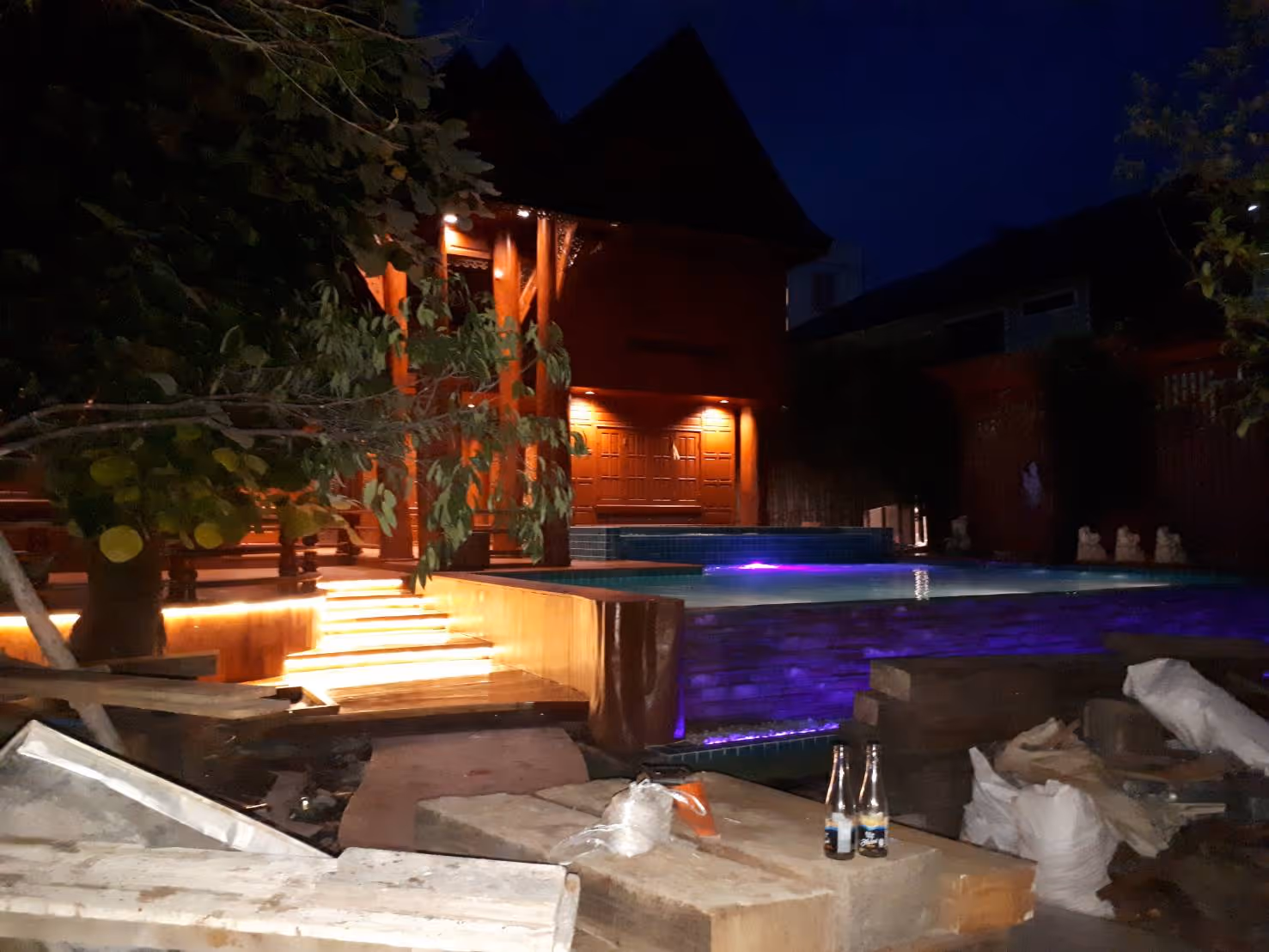 Tcp pool รับสร้างสระว่ายน้ำคอนกรีต