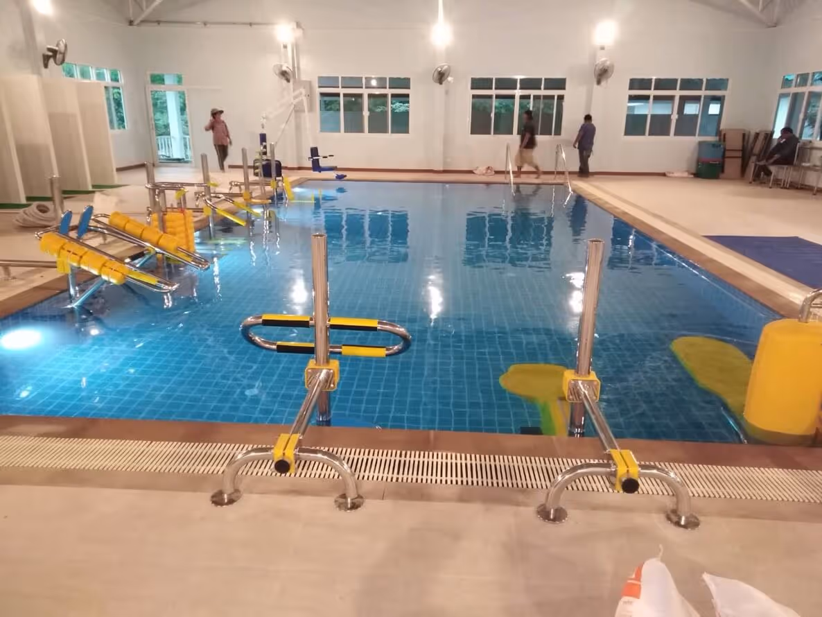 Tcp pool รับสร้างสระว่ายน้ำคอนกรีต